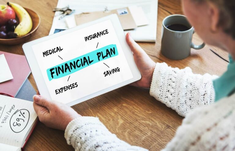 Importanța educației financiare în viața de adult: Cum să îți clădești propria putere financiară?