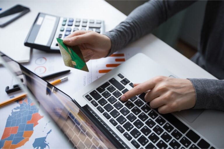 7 strategii prin care poți accesa o linie de credit într-un mod cât mai responsabil