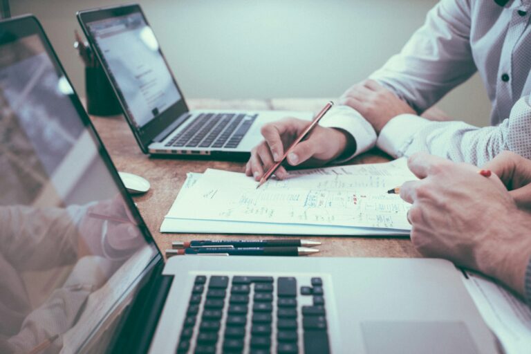 Firmele nou înfiinţate şi creditele: situaţii în care ai nevoie reală de un credit, ca afacere la început de drum