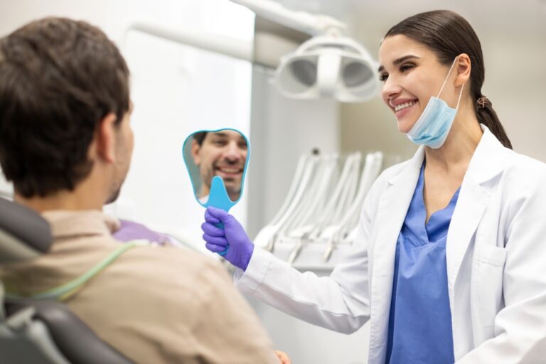 Nu aștepta să te doară un dinte pentru a merge la dentist!