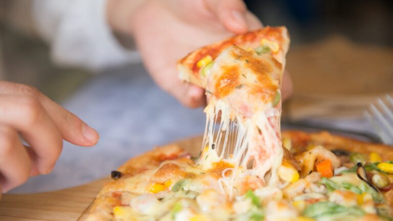 Cum să creezi un meniu irezistibil pentru noua ta pizzerie