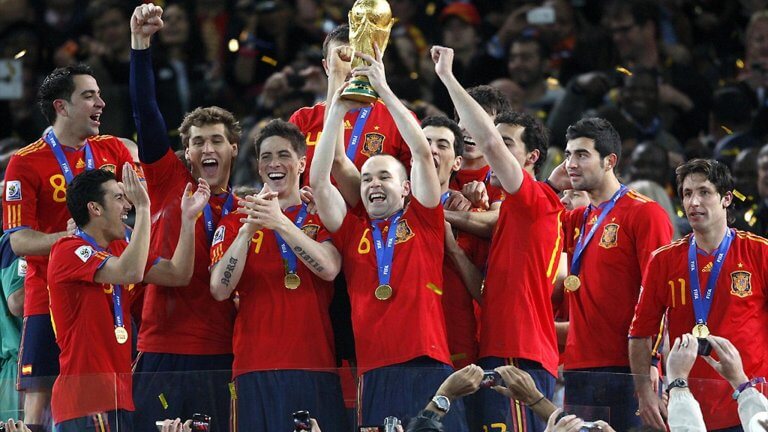Cei mai buni fotbaliști spanioli ai tuturor timpurilor