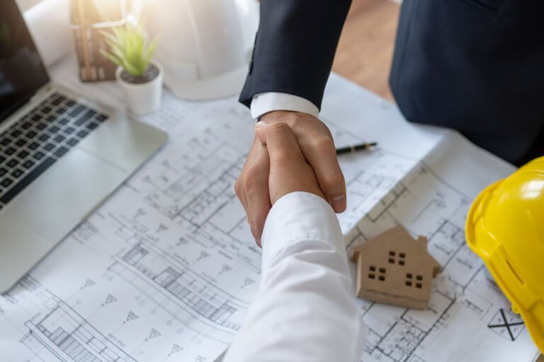 Ce clauze din contractul de vânzare trebuie citite cu atenție înainte să semnezi