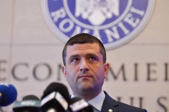 Radu Miruță afirmă că procesul de selecție pentru șase companii de stat a fost afectat.
