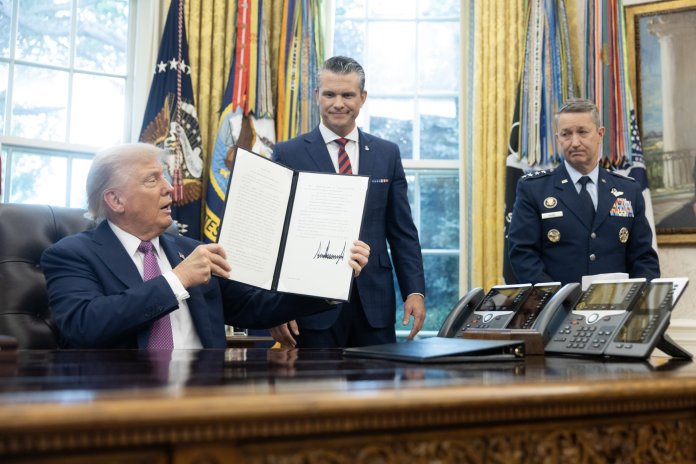 Donald Trump a emis ordinul pentru redenumirea Pentagonului: „Am câștigat pacea prin forța noastră”