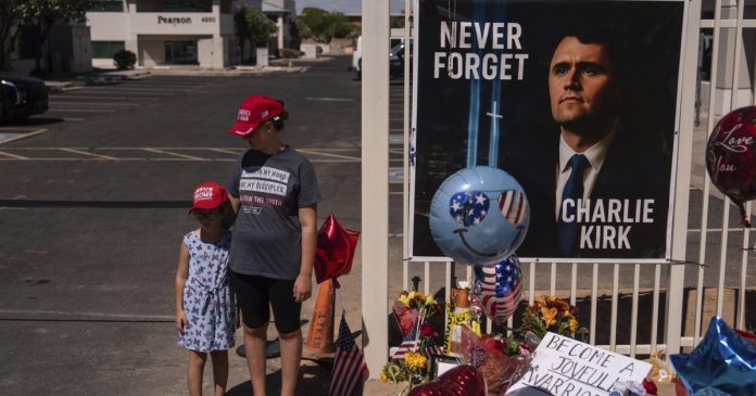 Funeraliile lui Charlie Kirk: Slujbă magnifică în Arizona, cu Trump și JD Vance printre oratori