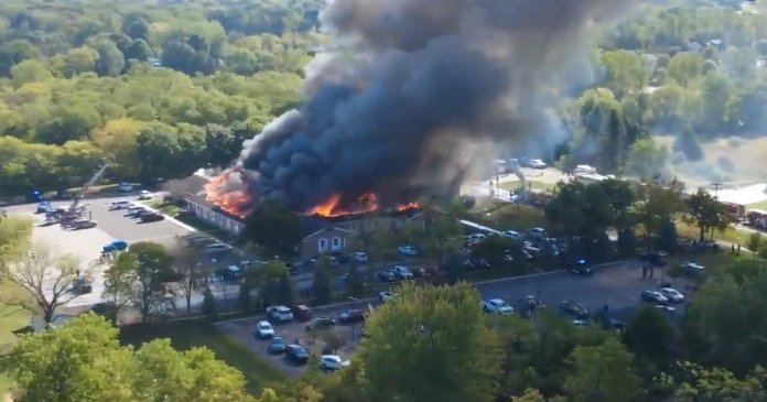 Incident armat la o biserică mormonă din Michigan: numeroase persoane au fost împușcate, iar clădirea a fost cuprinsă de incendiu.