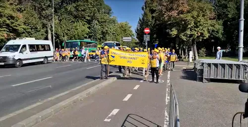 Manifest al sindicatelor din Educație în debutul anului școlar: Lipsa lui Nicușor Dan la ceremonia fiicei sale