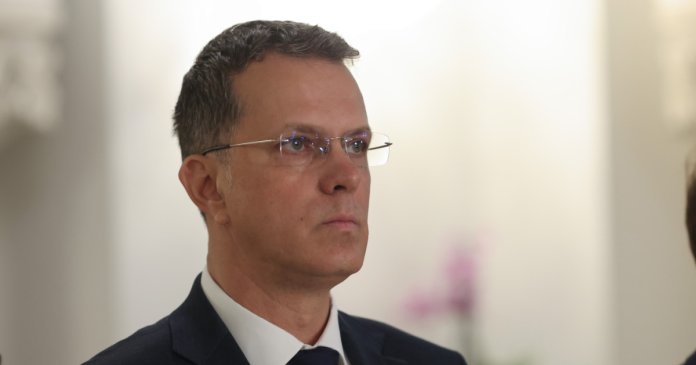 Răspunsul ministrului Apărării la arestarea ex-șefului contraspionajului din Republica Moldova, acuzat de trădare