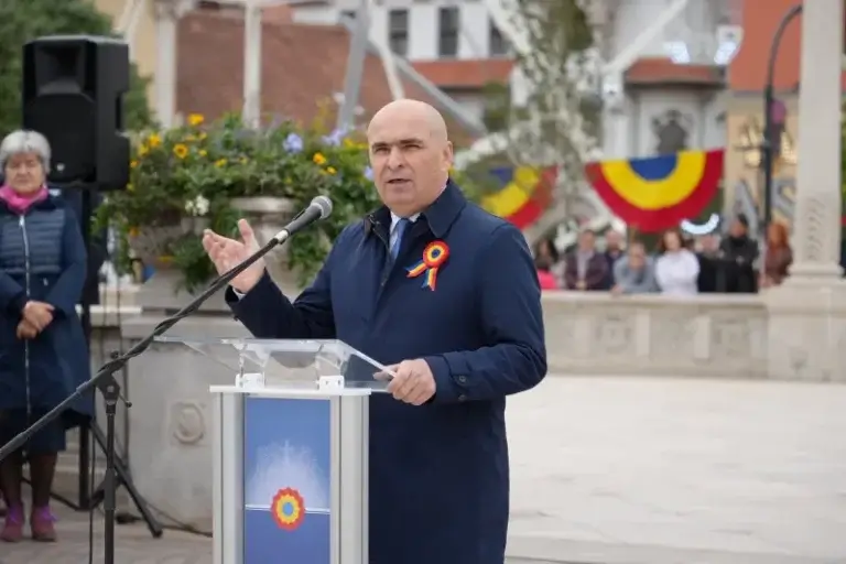 Ilie Bolojan la Oradea: „Corupția și lașitatea ne-au provocat necazuri. Adevărații noștri dușmani sunt aceștia, nu alții”. Ce aspiră să realizeze după ce nu va mai ocupa funcția de premier? Ilie Bolojan la Oradea: „Corupția și lașitatea ne-au provocat necazuri. Adevărații noștri dușmani sunt aceștia, nu alții”. Ce aspiră să realizeze după ce nu va mai ocupa funcția de premier?