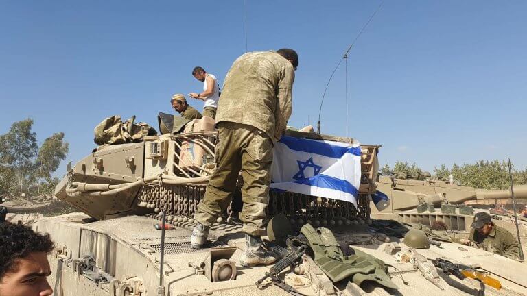 Israelul anticipează eliberarea celor din urmă prizonieri reținuți de către Hamas, însoțiți de îndoieli până în ultimul moment