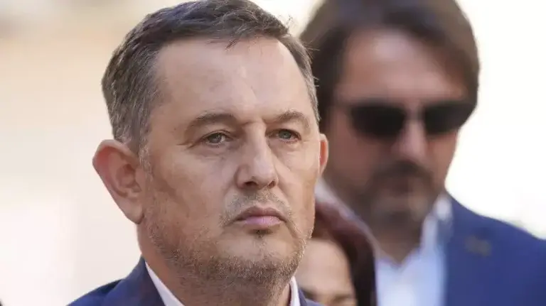 Parlamentarii europeni români pentru care remunerațiile de la Bruxelles sunt nesemnificative. Gheorghe Piperea se află pe primul loc.