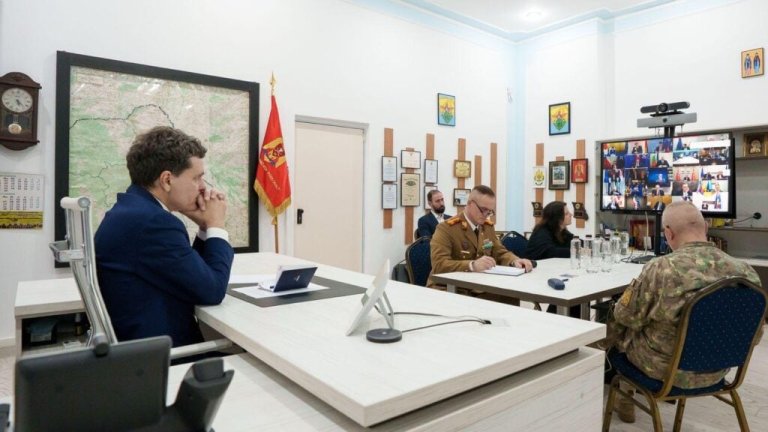 Nicușor Dan la teleconferința coaliției de susținere a Ucrainei: Sancțiunile noi ale președintelui Trump împotriva Lukoil și Rosneft, alături de cel de-al 19-lea pachet de sancțiuni europene, vor intensifica presiunea asupra Rusiei