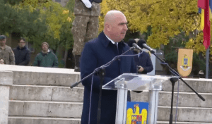 Sancțiuni după evenimentul de Ziua Armatei desfășurat la Carei, unde prim-ministrul Ilie Bolojan a fost fluierat Sancțiuni după evenimentul de Ziua Armatei desfășurat la Carei, unde prim-ministrul Ilie Bolojan a fost fluierat