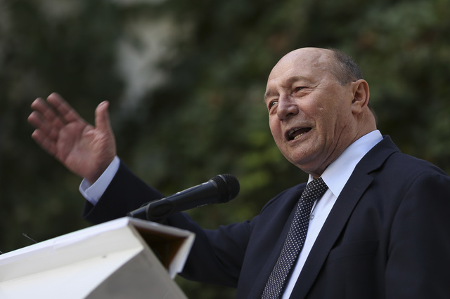 Băsescu referitor la scrutinul pentru Primăria Capitalei: Drulă, Băluță, Ciucu - trei candidați cu șanse. Locuitorii Bucureștiului au opțiuni; dacă fac o alegere proastă, e responsabilitatea lor.