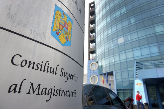 Guvernul modifică pensiile magistraților: procentul de calcul se reduce la 55%, iar vârsta de pensionare se majorează la 65 de ani