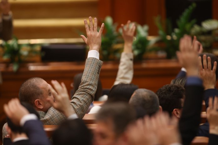 Legislativul a refuzat proiectul de lege considerat neconstituțional referitor la pensiile magistraților