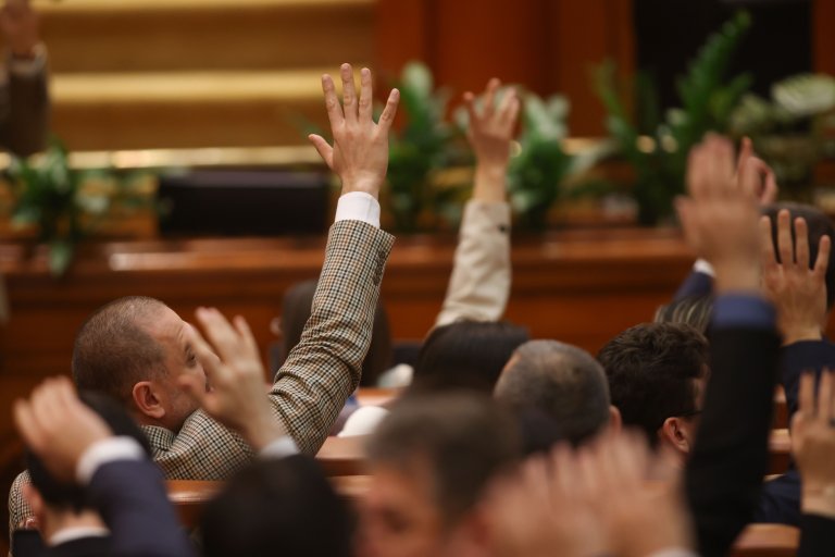 Legislativul a refuzat proiectul de lege considerat neconstituțional referitor la pensiile magistraților