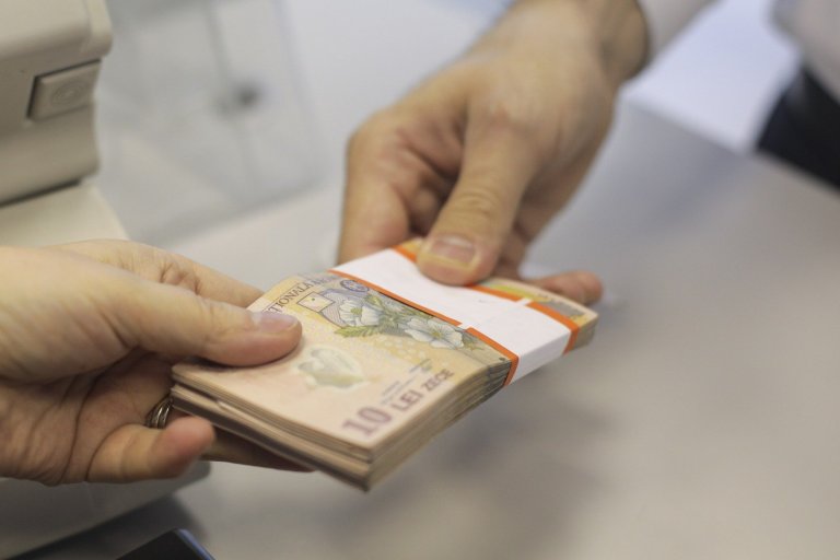 Cine folosește încă cash? Lista țărilor cu cele mai multe tranzacții în numerar și locul României