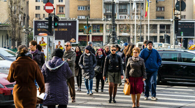 Inflația rămâne la 9,8%, de patru ori mai mare decât media din zona euro. Care sunt cele mai importante creșteri de prețuri?