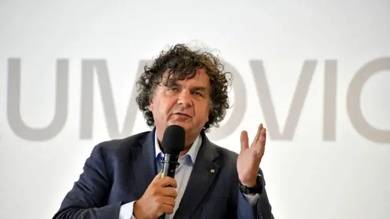 Analiza pieței forței de muncă în 2025: Expansiune în sectorul construcțiilor, diminuări de angajați în automotive și IT