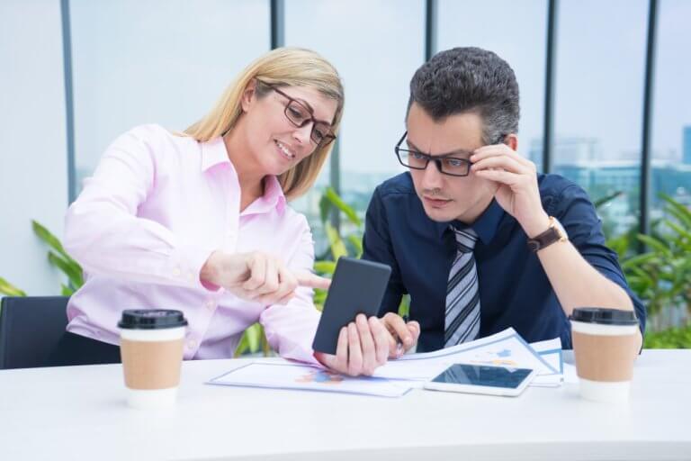 În cât timp poate un broker să-ți obțină o ofertă fermă de la bancă?