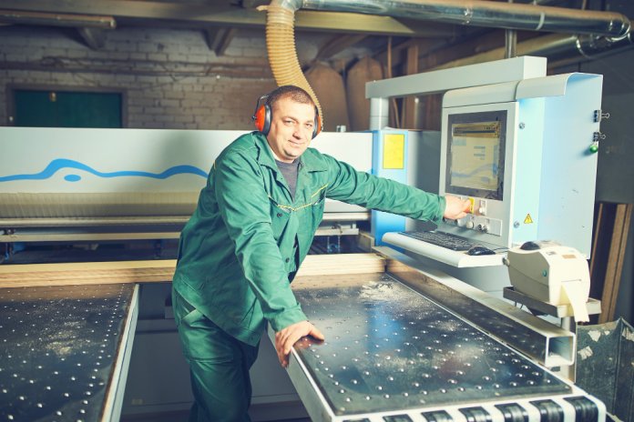 Cum se face întreținerea preventivă a CNC-urilor pentru a prelungi durata de viață a sculelor?