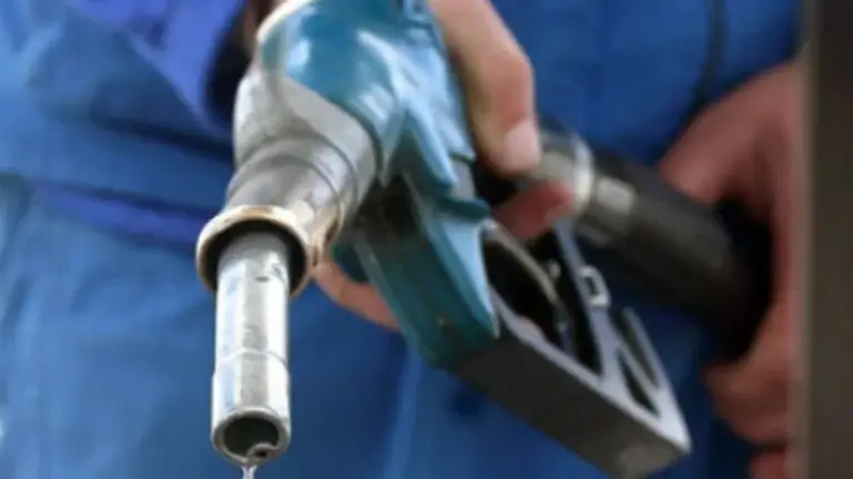 Prețurile la combustibili ar putea să se majoreze semnificativ în condiții de criză — previziuni de până la 12 lei/litru pentru motorină