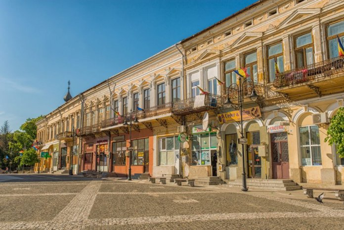 Contract de 3 miliarde de euro cu guvernul român pentru a elibera un oraș de sărăcie