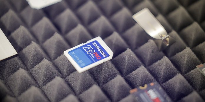 O nouă criză este iminentă: augmentarea costurilor pentru cipuri esențiale și o penurie „istorică” de resurse.