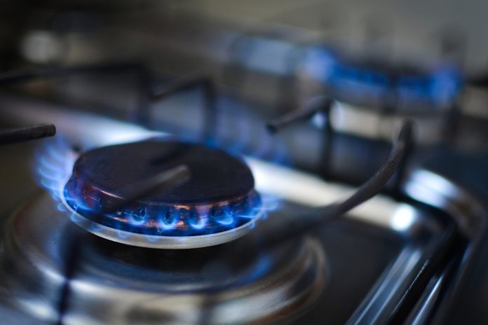 Prețul limitat la gaze se va păstra din 1 aprilie? Ilie Bolojan: „Îndepărtarea plafonării nu este garantată, însă nu avem prea mult timp de a aștepta”