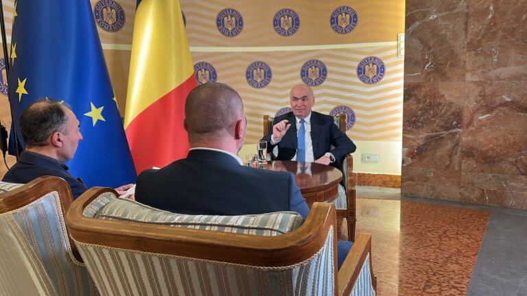 Bolojan declară un pachet de revigorare economică: Reduceri din profit pentru investiții, subvenții de stat, facilitare și reducerea birocrației. Inițiative pentru „metalele rare”.