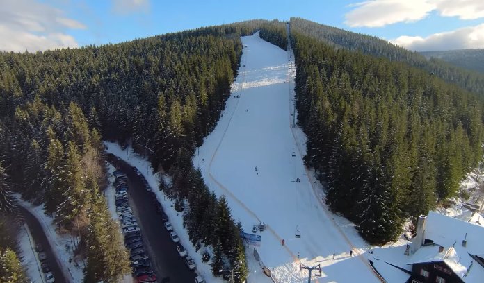 Voucherele de vacanță: un balans între economisirea bugetului și reducerea turismului intern