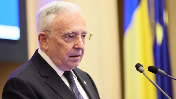 Isărescu, referindu-se la PIB și recesiune: „Nu intenționez să fiu pesimist, dar acest grafic nu...