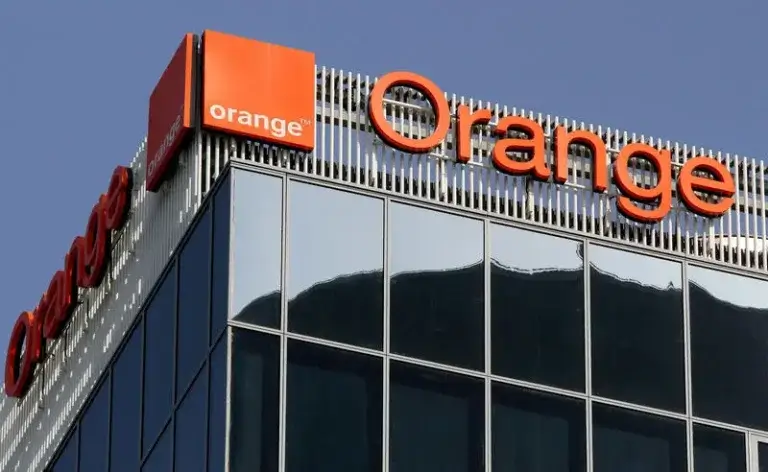 Orange, principalul competitor pe piața comunicațiilor mobile din România, creștere a tarifelor la abonamente din cauza inflației: Informații despre început și procentaj.