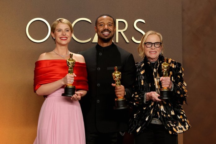 Premiile Oscar 2026: Sean Penn obține al treilea Oscar, „Sinners” și „One Battle After Another” câștigă primele statuete, victorie și pentru Netflix