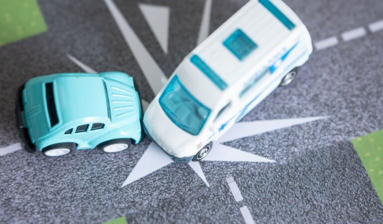 De ce nu trebuie să accepți rapid oferta asiguratorului după un accident grav