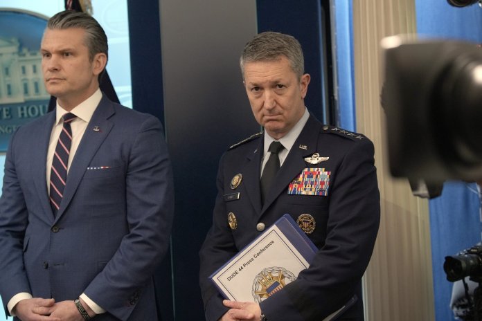 Detaliul pe care armata americană îl ține ascuns. Generalul Caine a evitat să răspundă lui Trump în fața reporterilor.