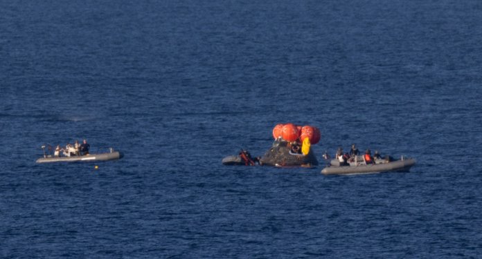 FOTO VIDEO: Misiunea Artemis II revine pe Pământ după o expediție istorică în jurul Lunii