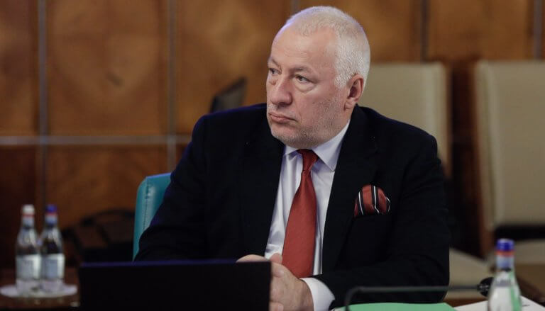Iulian Fota a fost sancționat și a rămas fără permis. Sindicatul Europol: A generat un scandal lângă vehiculul de poliție