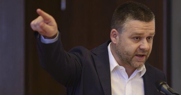 Ciucu îi cere lui Nicușor Dan să-l susțină pe Grindeanu pentru poziția de premier: PSD a demonstrat că are majoritate.
