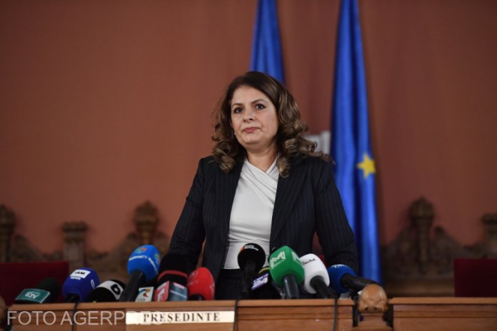 Curtea de Apel București obligă Guvernul să aloce resurse financiare pentru obligațiile financiare ale magistraților, aplicând o penalizare de 20% din salariul minim brut pe economie pentru fiecare zi de întârziere.