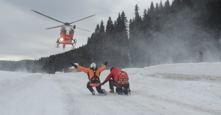 Intervenție rapidă în Munții Bucegi: O grupare de opt indivizi a căzut în prăpastie în timpul unui ultramaraton