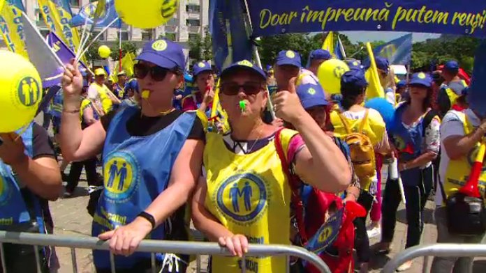 Protest al sindicaliștilor Sanitas în București împotriva legislației recente privind salarizarea: „Diminarea sporurilor ne influențează direct”
