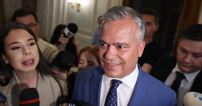 Adrian Veștea, anticipat să dezvăluie lista miniștrilor și planul de guvernare la Parlament: a patra zi în căutarea unei majorități