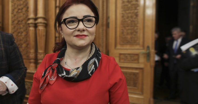 Cristina Trăilă a renunțat la funcția din Guvern. Răspunsul ei la acuzațiile din cazul DNA