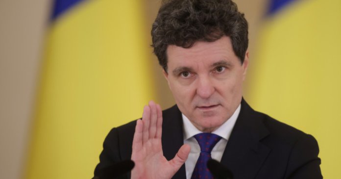 Nicușor Dan contestă schimbările PSD în legea decarbonizării: „Voi analiza cu cea mai mare...