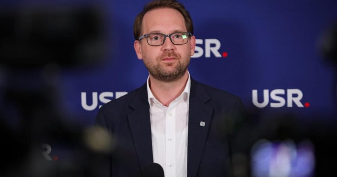 USR se întâlnește în cadrul unei ședințe după hotărârea CCR: Partidul va reafirma sprijinul pentru Dominic Fritz